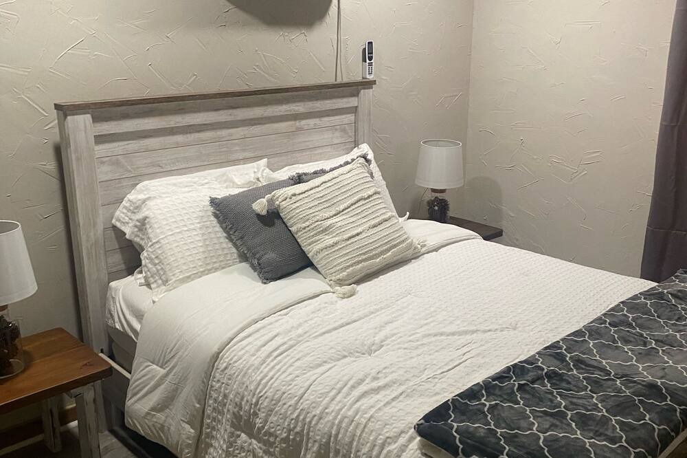 Photo of Bedroom in Nocona
