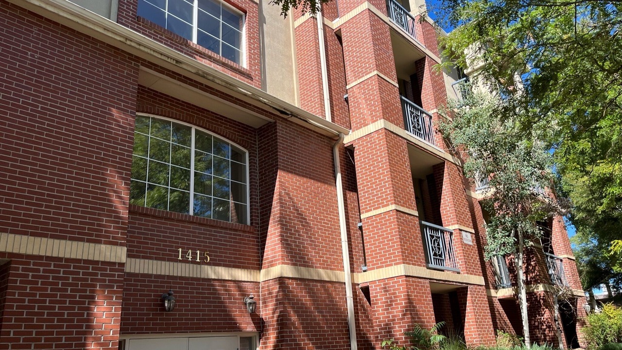Photo of Outdoor in Uptown
