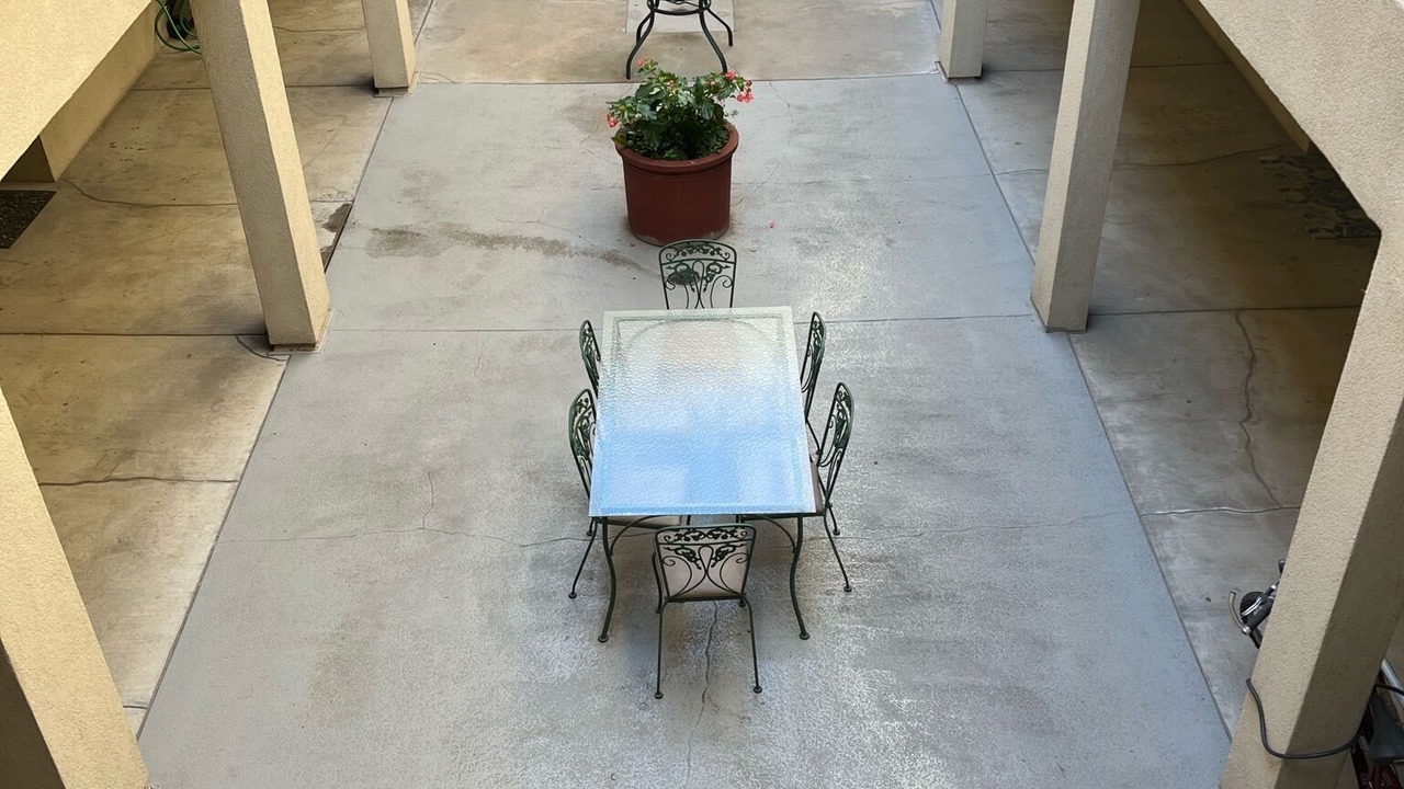 Photo of Outdoor in Uptown