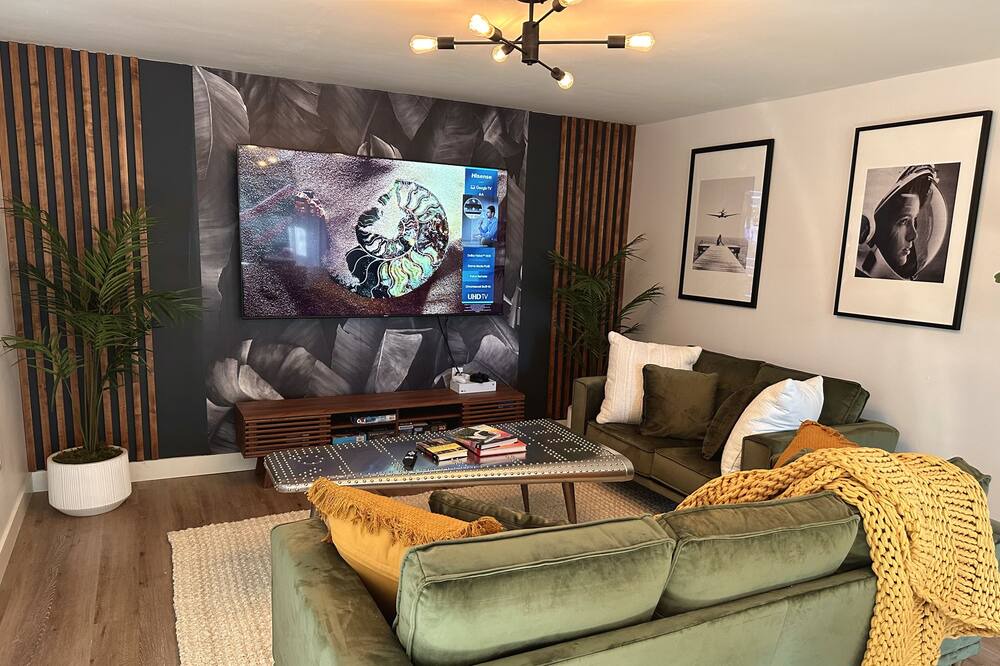 Photo of Livingroom in South Delridge