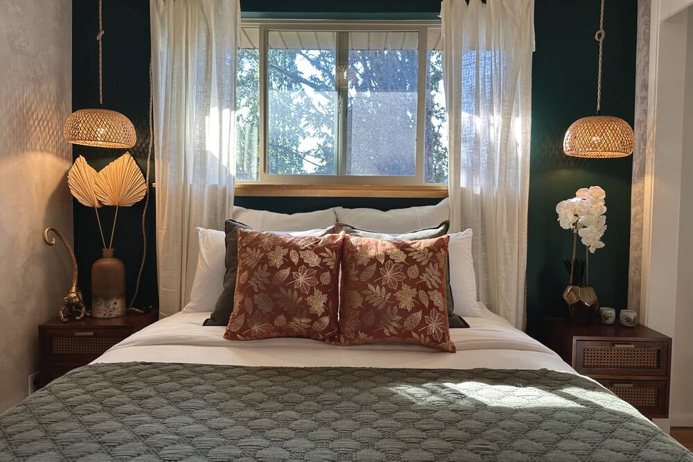 Photo of Bedroom in South Delridge