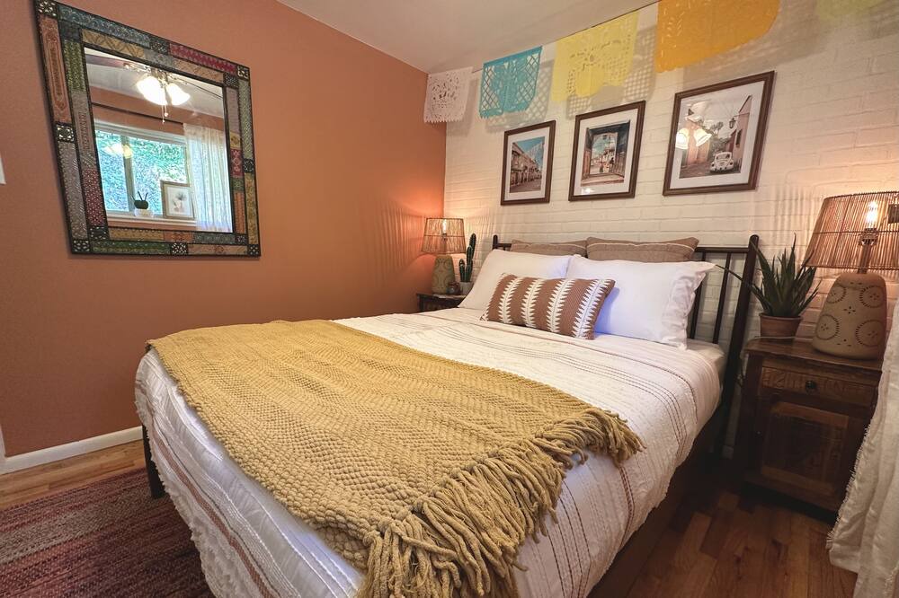 Photo of Bedroom in South Delridge