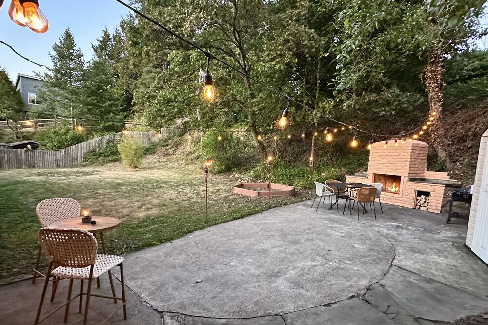 Photo of Outdoor in South Delridge