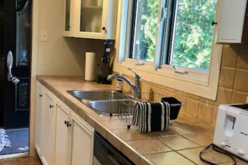 Photo of Kitchen in Esterel