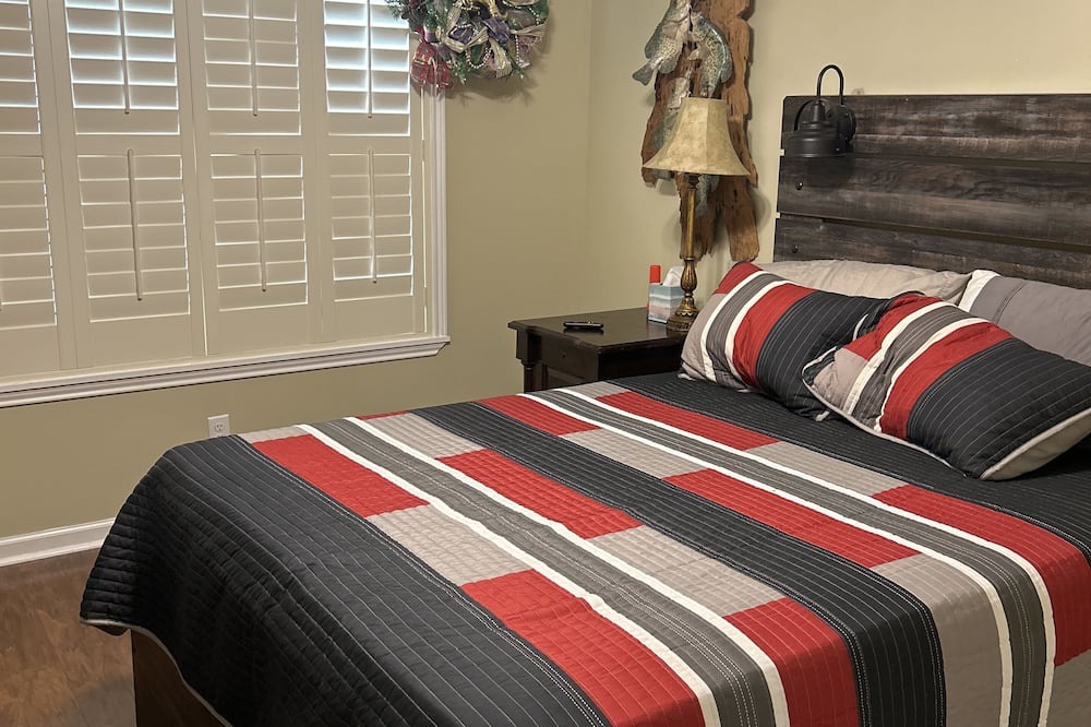 Photo of Bedroom in Bayou Cane