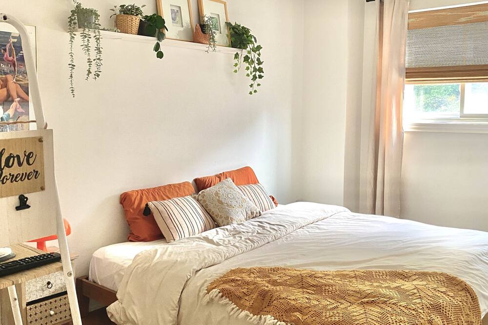Photo of Bedroom in Sharon