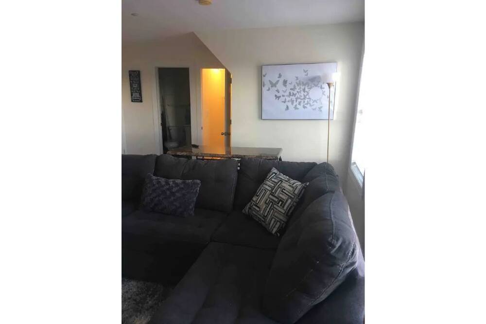 Photo of Livingroom in Niskayuna