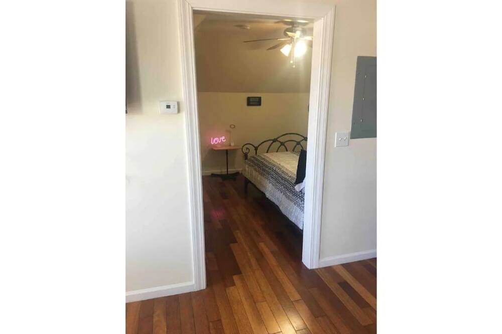 Photo of Bedroom in Niskayuna