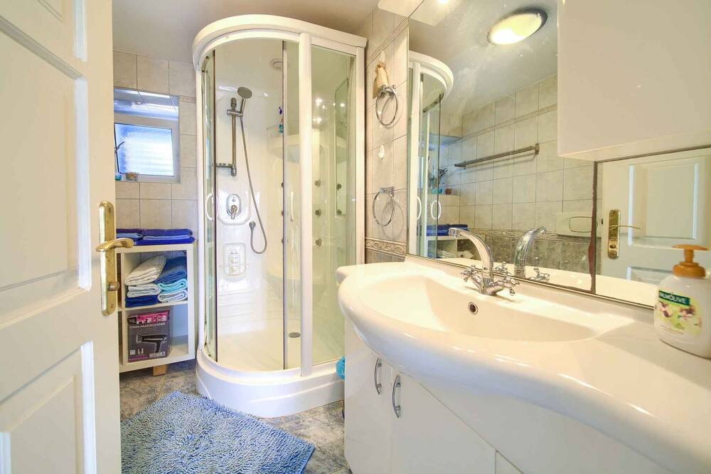 Photo of Bathroom in Pinezici