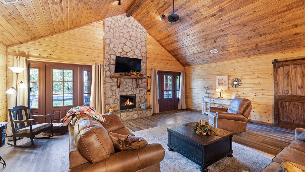 Photo of Livingroom in Smithville