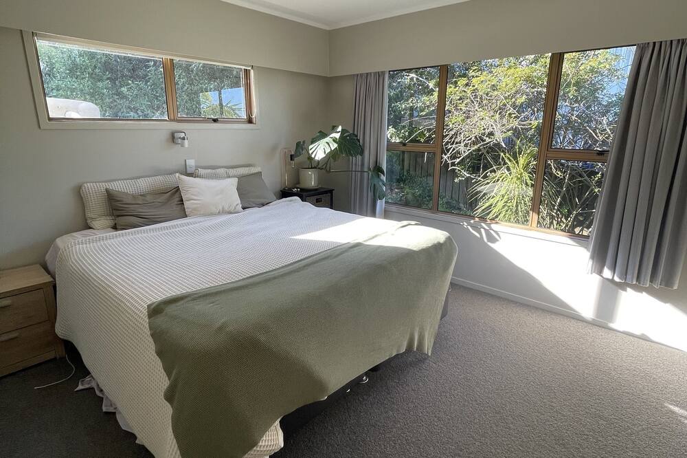 Photo of Bedroom in Ngunguru