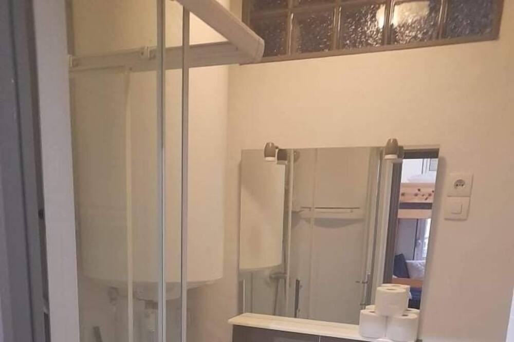Photo of Bathroom in Centre Ville