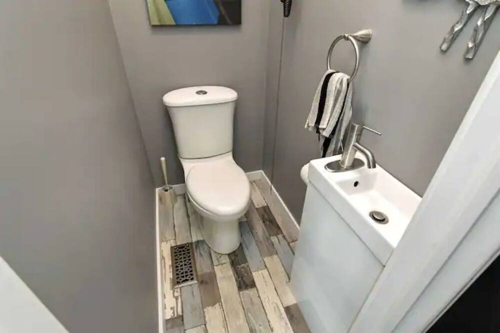 Photo of Bathroom in Washago