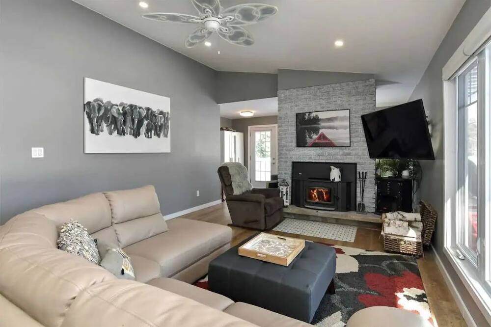 Photo of Livingroom in Washago