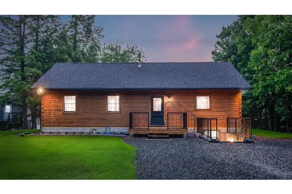 Photo of Outdoor in Gravenhurst