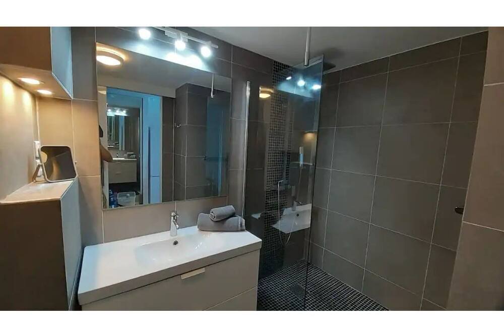 Photo of Bathroom in Marigot