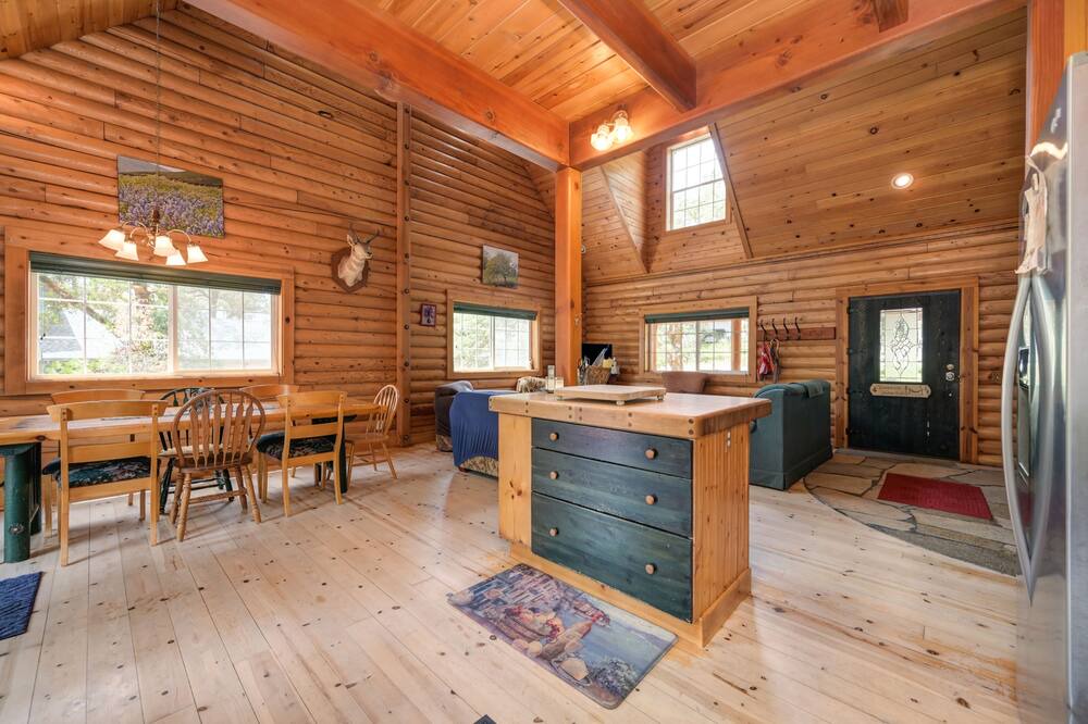 Photo of Livingroom in Alta Sierra