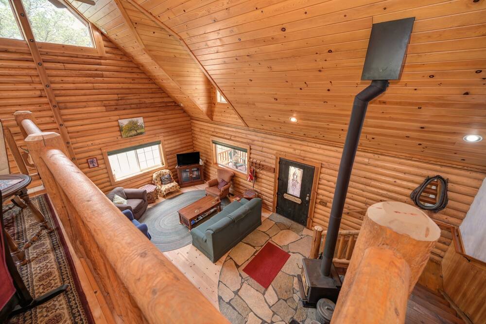Photo of Livingroom in Alta Sierra