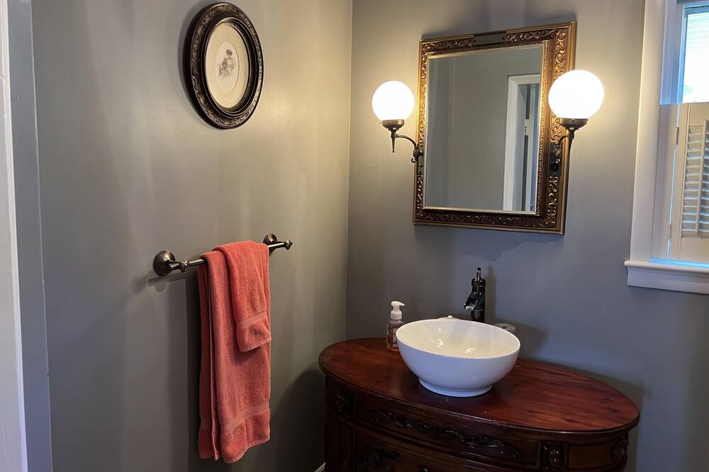 Photo of Bathroom in Woodstock