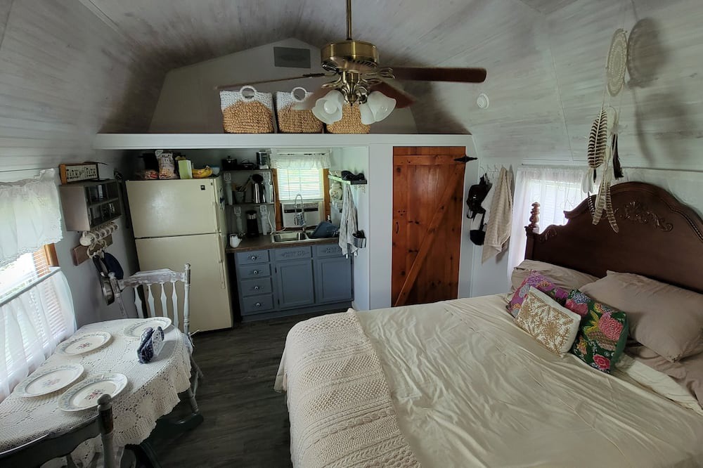 Photo of Bedroom in Greene County