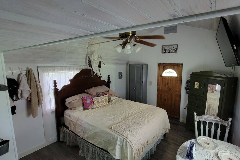 Photo of Bedroom in Greene County