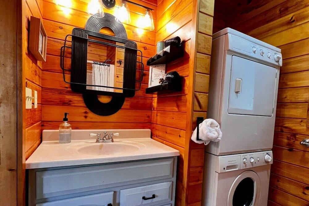 Photo of Bathroom in Sandy Creek