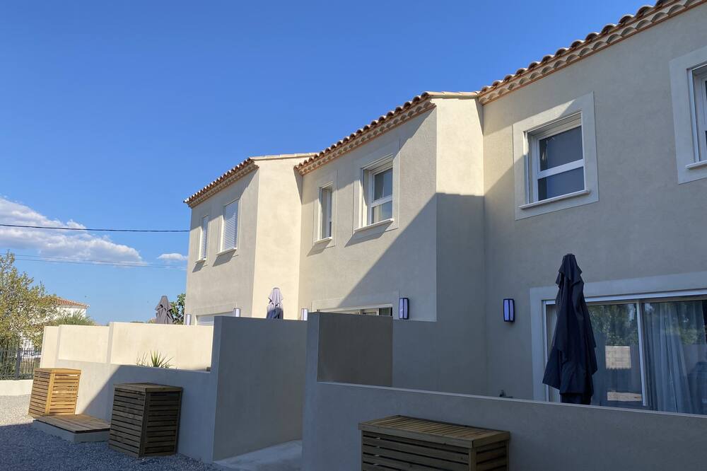 Photo of Outdoor in Saint-Laurent-d'Aigouze