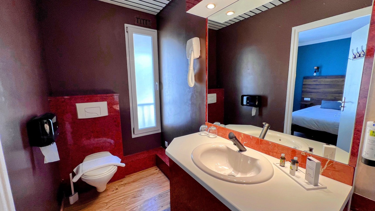 Photo of Bathroom in Vitry-le-Francois