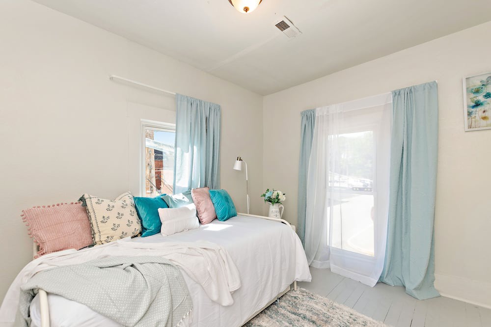 Photo of Bedroom in Excelsior Springs