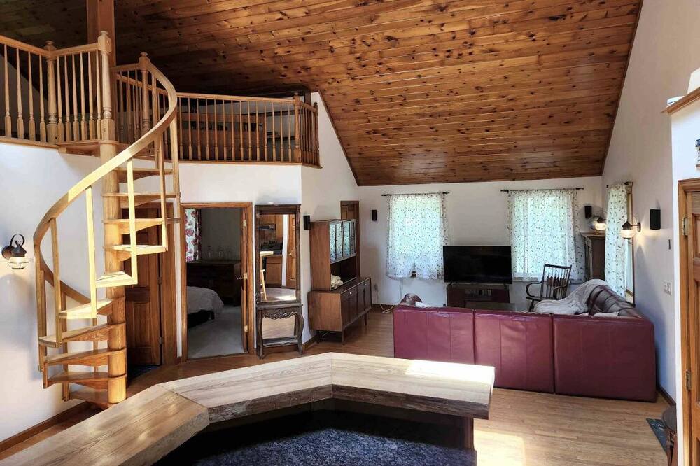 Photo of Livingroom in Canadensis