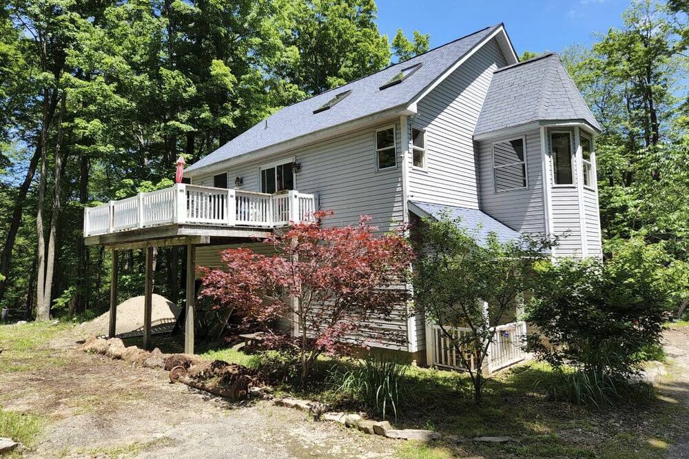Photo of Outdoor in Canadensis