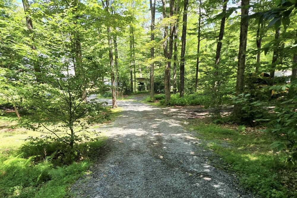 Photo of Outdoor in Canadensis