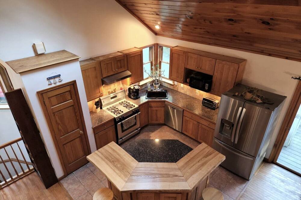 Photo of Kitchen in Canadensis
