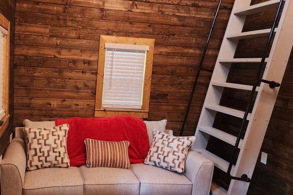 Photo of Livingroom in Sycamore