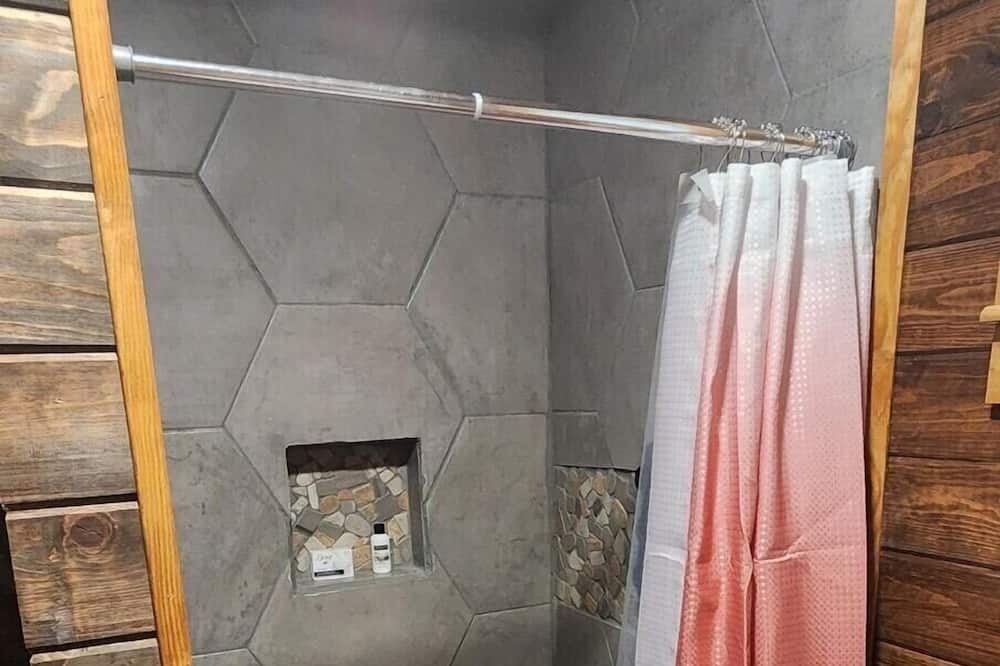 Photo of Bathroom in Sycamore