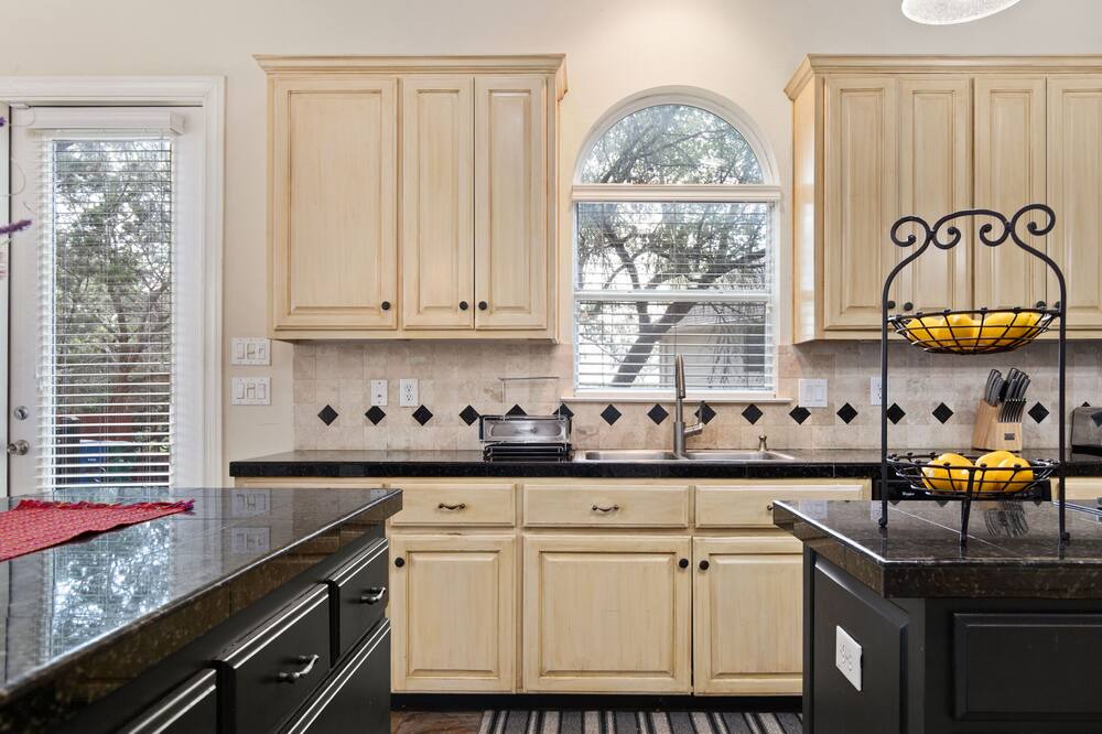 Photo of Kitchen in Far North Central