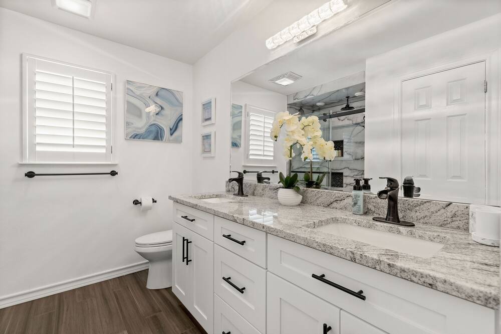 Photo of Bathroom in Far North Central