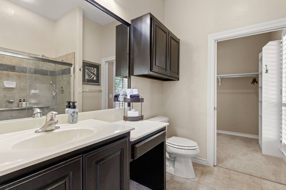 Photo of Bathroom in Far North Central
