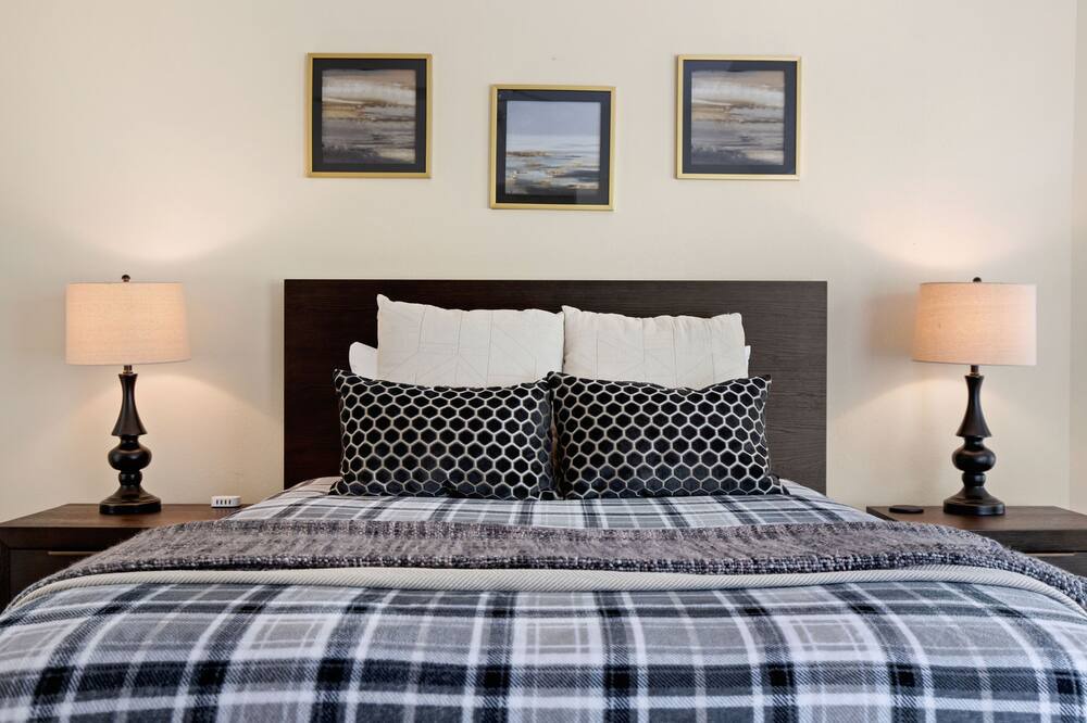 Photo of Bedroom in Far North Central