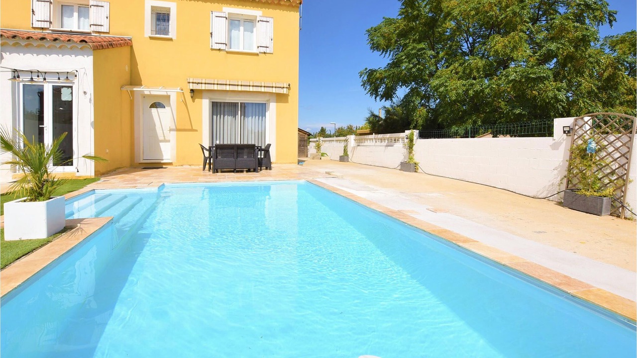 Photo of Outdoor in Pont-Saint-Esprit
