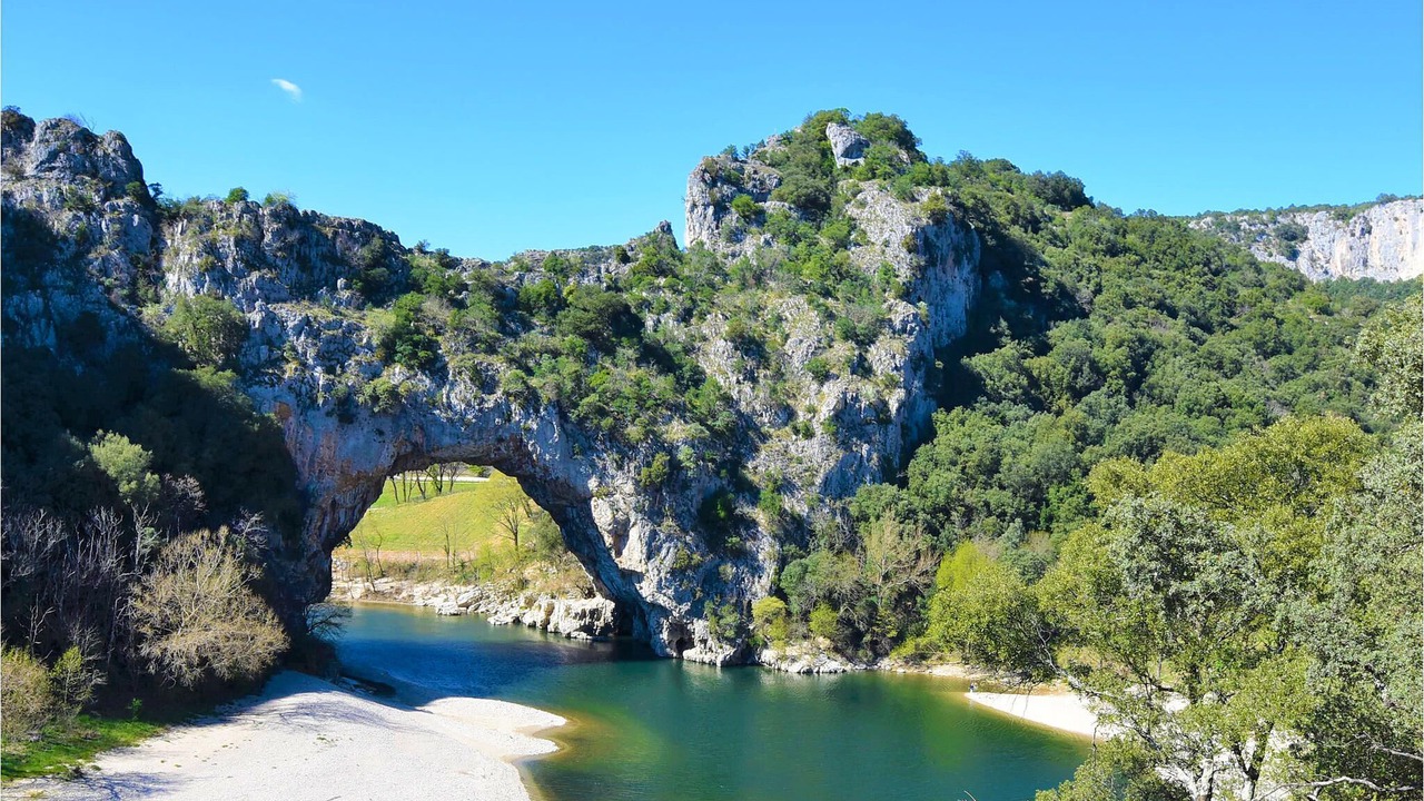 Photo of Outdoor in Pont-Saint-Esprit