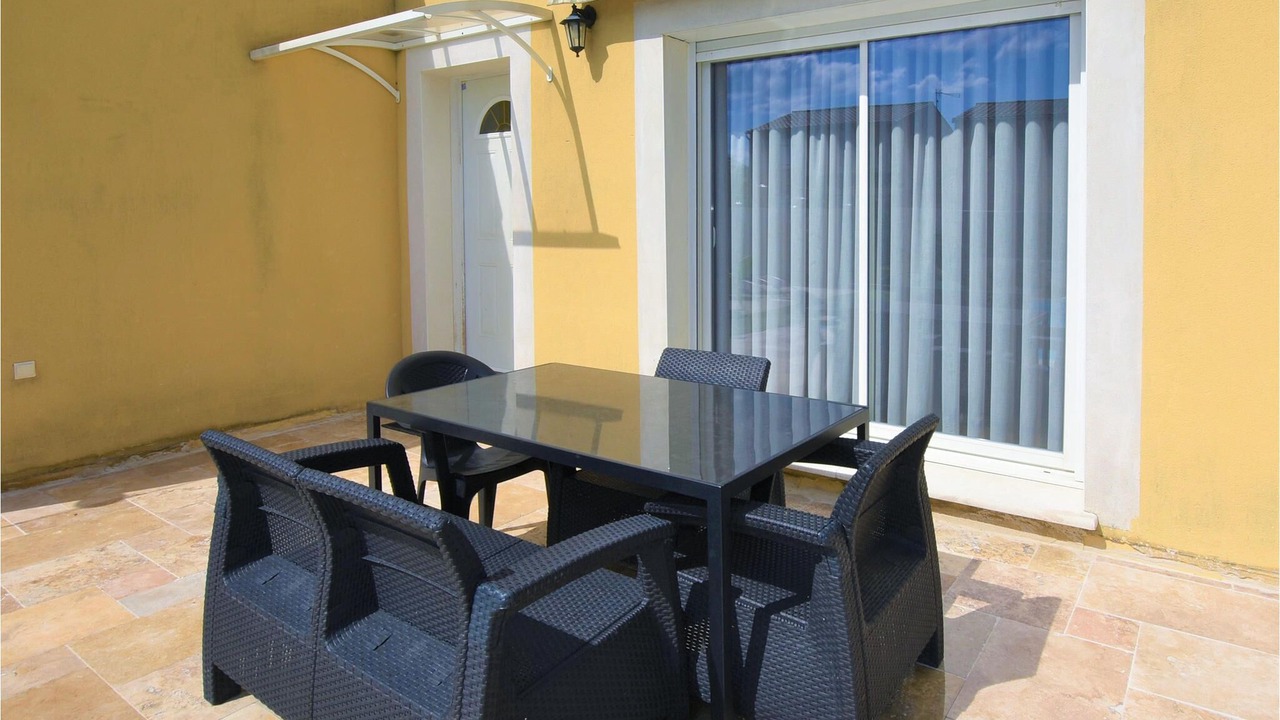 Photo of Outdoor in Pont-Saint-Esprit