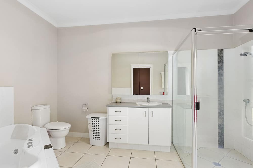 Photo of Bathroom in Black Mountain