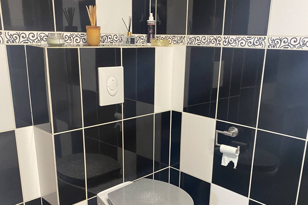 Photo of Bathroom in Unverre