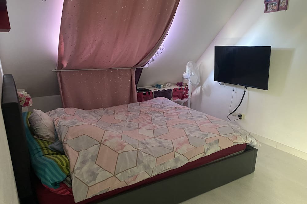 Photo of Bedroom in Unverre