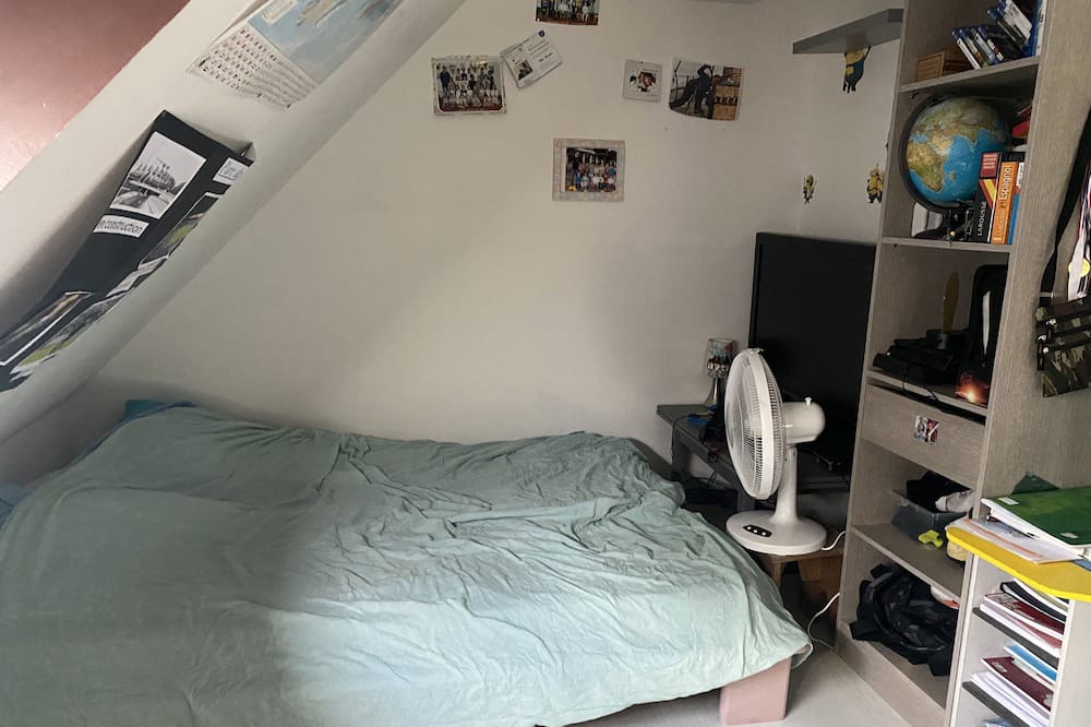 Photo of Bedroom in Unverre