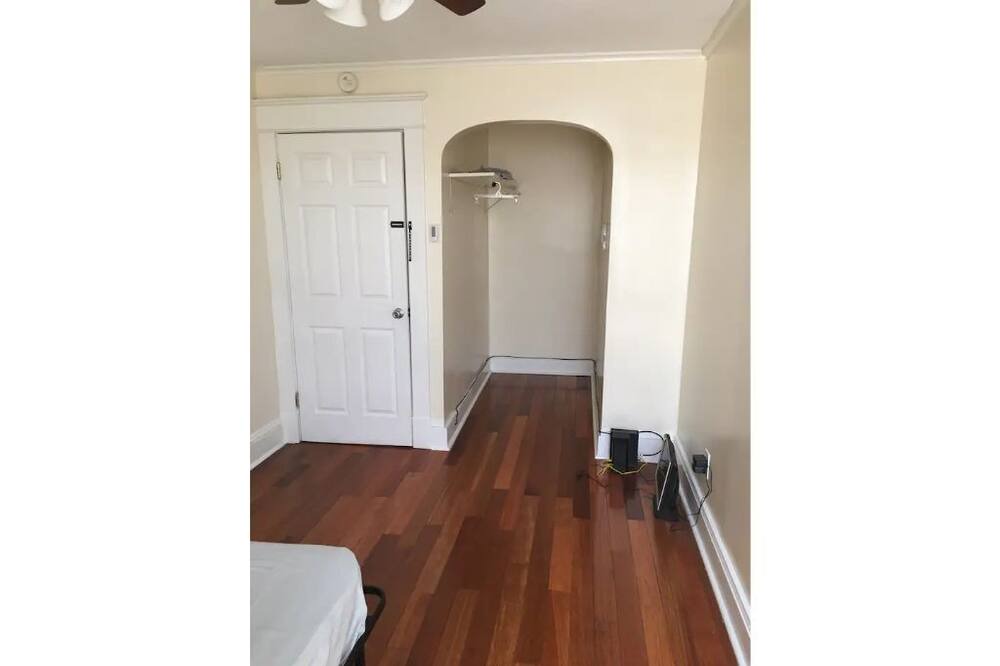 Photo of Bedroom in Niskayuna