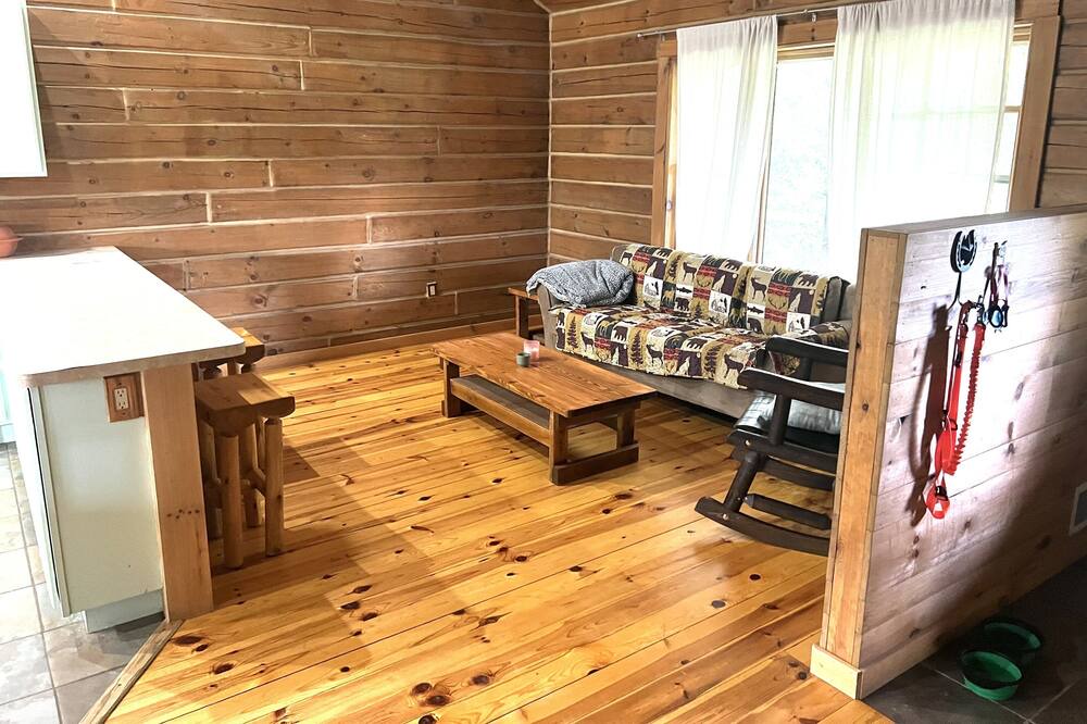 Photo of Livingroom in Onondaga