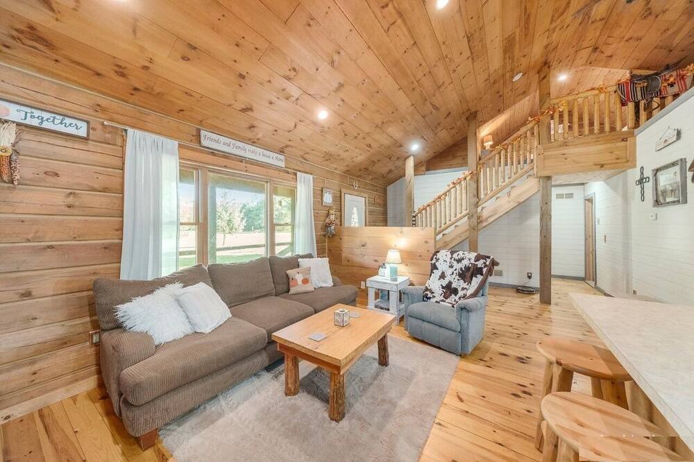 Photo of Livingroom in Onondaga