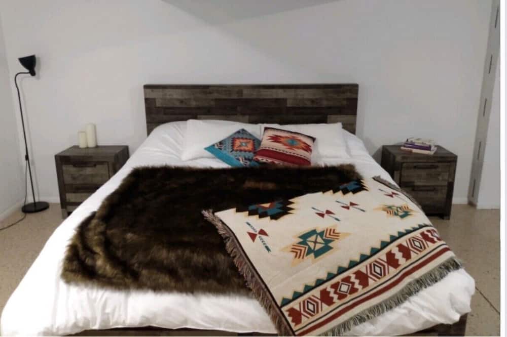 Photo of Bedroom in Red Hook